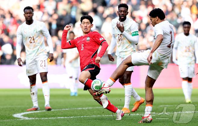 홍명보호는 코트디부아르에 0-4로 졌다. ⓒ 로이터=뉴스1