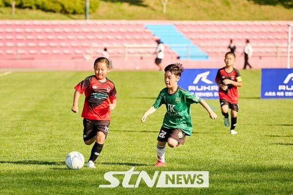 리얼 축구 예능 콘텐츠 '강인한 슛팅스타'. /사진=메이콘텐츠