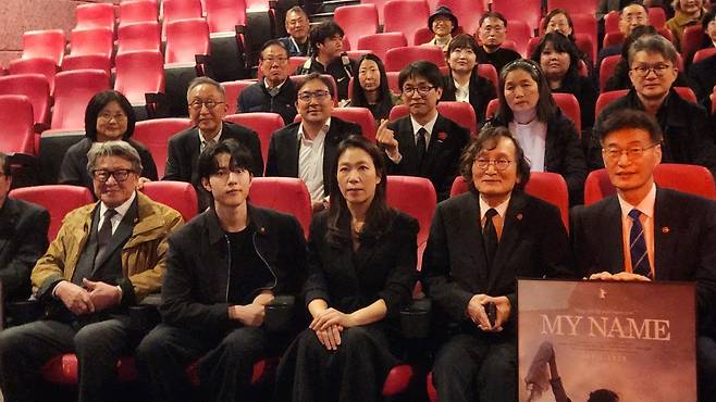 GV를 마친 뒤 기념촬영 (사진, 신동원 기자)