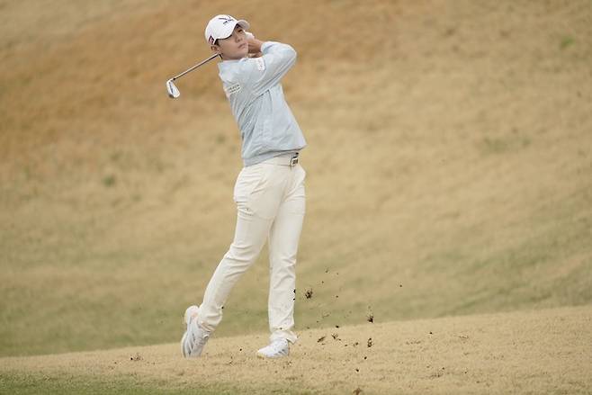 박성현이 4일 열린 KLPGA 투어 더 시에나 오픈 3라운드에서 샷을 하고 있다.