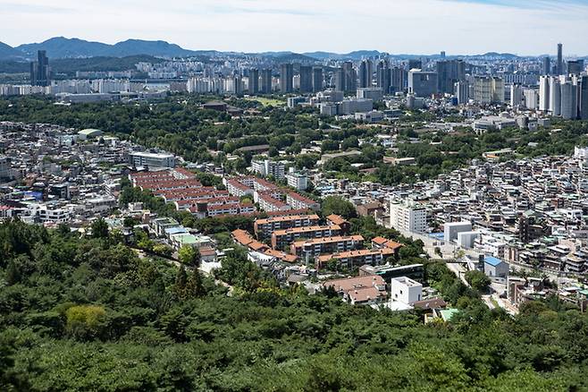 같은 서울인데 흐름은 갈렸다. 중저가 지역은 상승세가 이어지는 반면, 일부 고가 지역은 관망세가 지속되고 있다. 게티이미지.