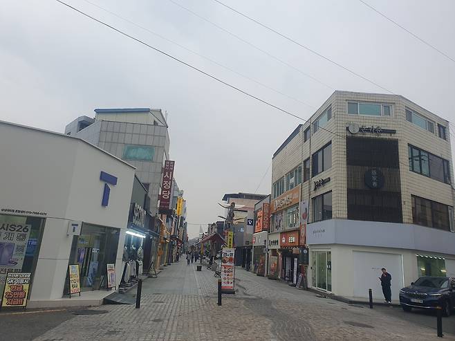포항 중앙상가 거리.