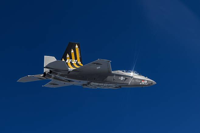 한국항공우주산업(KAI)의 한국산 초음속 전투기 KF-21