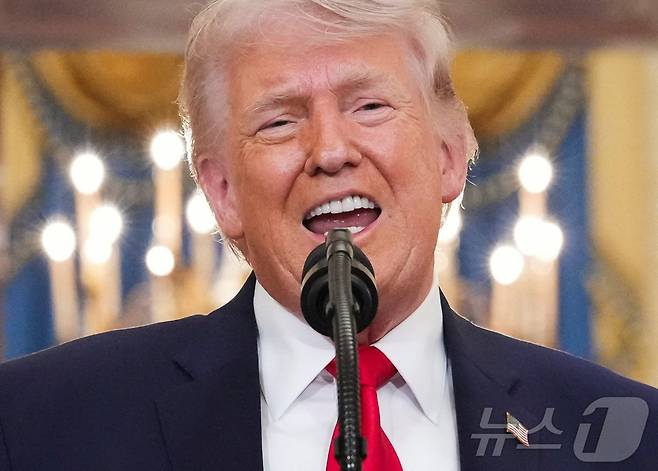 도널드 트럼프 미국 대통령이 1일(현지시간) 미국 워싱턴 D.C. 백악관에서 이란 전쟁 관련 대국민 연설을 하고 있다. ⓒ 로이터=뉴스1 ⓒ 로이터=뉴스1