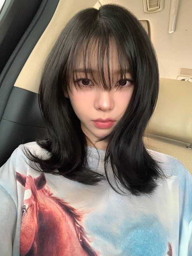 4월 11일 생일을 맞은 카리나. 인스타그램 @katarinabluu