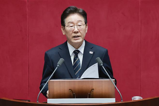 이재명 대통령이 지난 2일 국회에서 2026 추가경정예산안 시정연설을 하고 있다. 공동취재사진