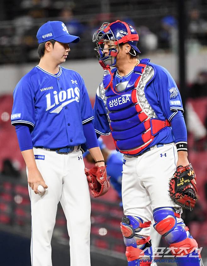 7일 광주 기아챔피언스필드에서 열린 KIA와 삼성의 경기. 삼성 장찬희, 강민호가 숨을 고르고 있다. 광주=박재만 기자 pjm@sportschosun.com/2026.04.07/