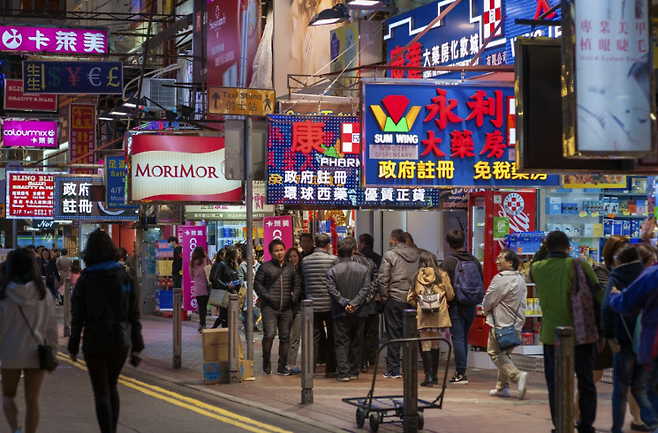 홍콩 길거리. 팩셀스