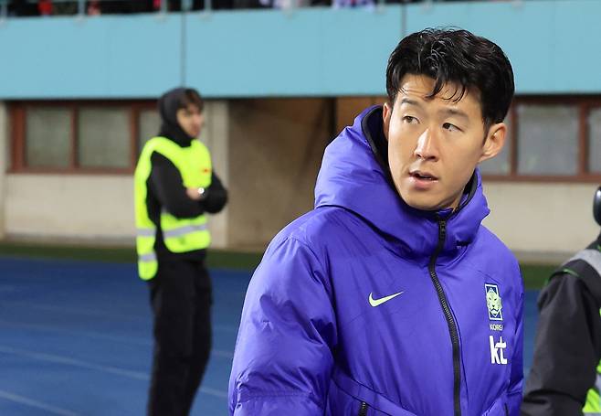 LAFC가 8일(한국시간) 미국 캘리포니아주 로스앤젤레스에 있는 BMO 스타디움에서 열린 크루스 아술(멕시코)과의 2026 북중미카리브해연맹(CONCACAF) 챔피언스컵 8강 1차전에서 손흥민의 결승 골을 앞세워 3-0 완승을 거뒀다. 이 대회 디펜딩 챔피언 크루스 아술을 상대로 LAFC는 빠르고 날카로운 역습을 무기로 골망을 흔들며 4강 진출 가능성을 한껏 높였다. 손흥민은 레알 에스파냐(온두라스)와의 대회 1라운드 1차전 당시 페널티킥 득점 이후 기나긴 침묵을 11경기 만에 깨며 시즌 2호골을 터뜨렸다. 시즌 첫 필드골이기도 하다. 연합뉴스