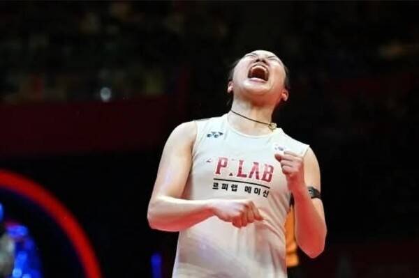 8일(한국시간) 중국 닝보 올림픽 스포츠 센터에서 열린 2026 아시아개인배드민턴선수권대회 32강전에서 안세영이 여지아민(싱가포르·32위)을 게임스코어 2-0으로 꺾고 승리했다. /사진=뉴시스