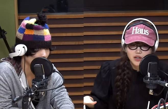 ▲ 악뮤가 아이유에 대한 팬심을 드러냈다. 출처|MBC '정오의 희망곡 김신영입니다' 캡쳐