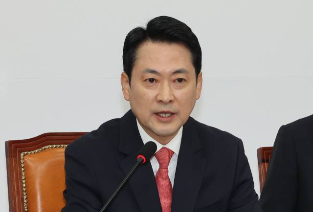 국민의힘 장동혁 대표가 9일 서울 여의도 국회에서 열린 최고위원회의에서 발언하고 있다. 연합뉴스