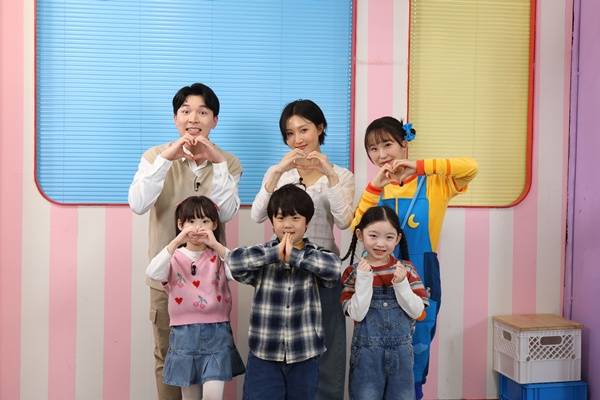 화사 뽀뽀뽀 / 사진=MBC 제공