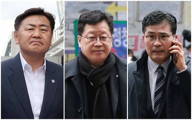 <YONHAP PHOTO-6289> 민주당, 전북도지사 경선 후보 '김관영·안호영·이원택' 확정 (서울=연합뉴스) 더불어민주당 김이수 공천관리위원장이 8일 서울 여의도 중앙당사에서 6·3 지방선거 전북 지역 경선 공천 심사 결과를 발표했다. 사진 왼쪽부터 김관영 전북지사, 안호영 의원, 이원택 의원. 2026.3.8 photo@yna.co.kr/2026-03-08 18:33:24/<저작권자 ⓒ 1980-2026 ㈜연합뉴스. 무단 전재 재배포 금지, AI 학습 및 활용 금지>