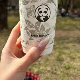 인공지능(AI)을 활용해 가짜로 제작한 네일 사진이 유행이다. X ‘nyangnya_00’ 계정 캡처.