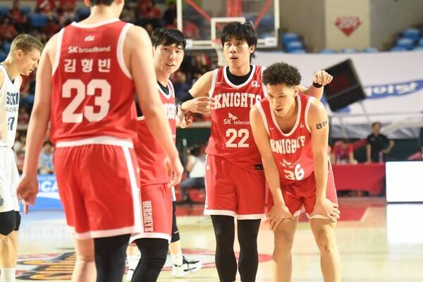 고양 소노가 SK 상대로 창단 첫 플레이오프에서 대승을 거뒀다(사진=KBL)