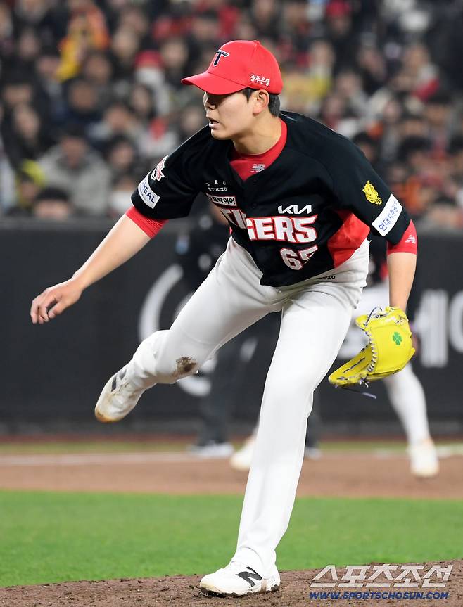10일 대전 한화생명볼파크에서 열린 한화와 KIA의 경기. KIA 성영탁이 역투하고 있다. 대전=박재만 기자 pjm@sportschosun.com/2026.04.10/