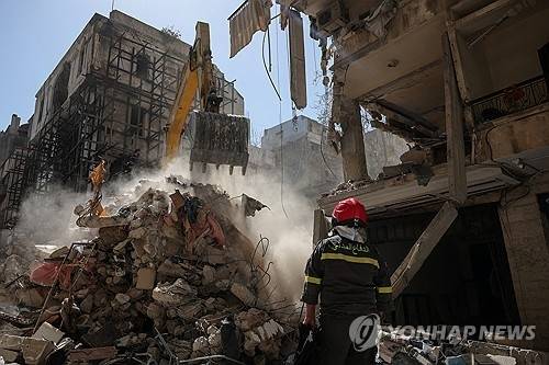 9일(현지시간) 레바논 수도 베이루트의 이스라엘 공습 피해 지역. 로이터 연합뉴스