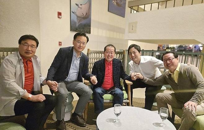 지난해 5월 홍준표 전 대구시장의 김문수 선대위 합류를 설득하기 위해 미국 하와이를 방문한 국민의힘 특사단. / 사진 = 연합뉴스