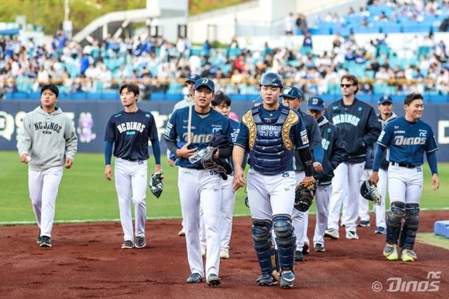 최근 극심한 부진에 빠진 NC 선수단. 사진=NC 제공