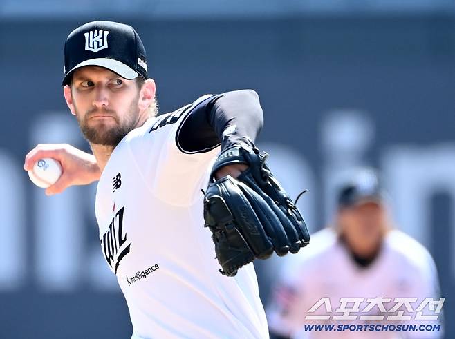 5일 수원KT위즈파크에서 열린 삼성과 KT의 경기. KT 선발투수 보쉴리가 역투하고 있다. 수원=허상욱 기자wook@sportschosun.com/2026.04.05/