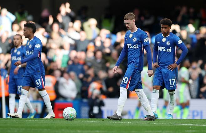첼시 선수들이 13일 맨시티전에서 골을 허용한 뒤 아쉬워하고 있다. 로이터연합뉴스