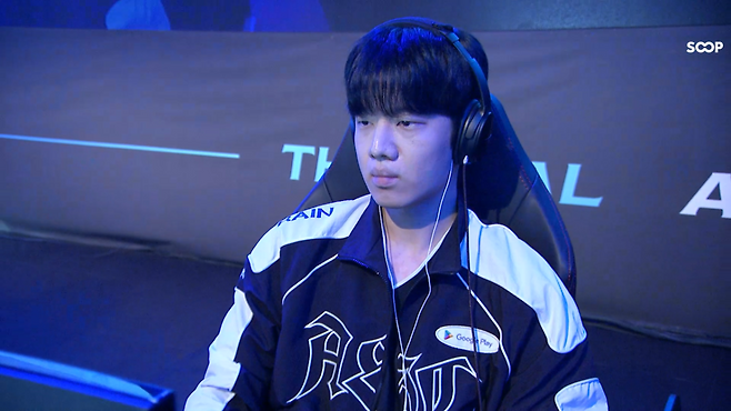 '레인' 정윤종이 임진묵을 압도하며 최종전으로 향했다(출처=대회 실황 캡처).