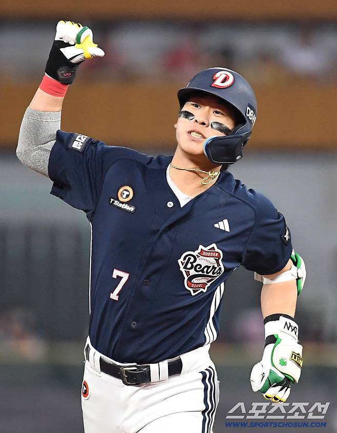 14일 인천 SSG랜더스필드에서 열린 SSG와 두산의 주중 3연전 첫 번째 경기. 3회 시즌 첫 홈런을 날린 두산 박찬호. 인천=송정헌 기자songs@sportschosun.com/2026.04.14/