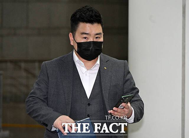 김현태 전 육군 특수전사령부 707특수임무단장이 14일 오후 서울 서초구 서울중앙지방법원에서 열린 내란중요임무종사 혐의 관련 공판에 출석하고 있다. /박헌우 기자