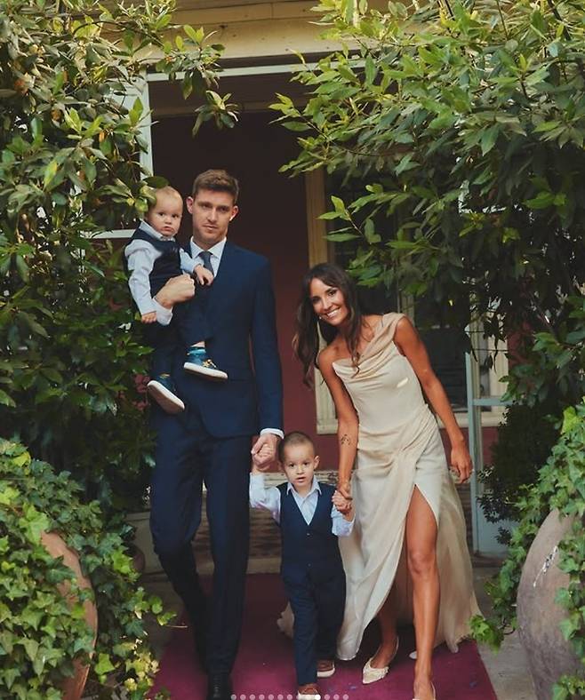 니콜라스 제리의 가족 사진. 개인 SNS