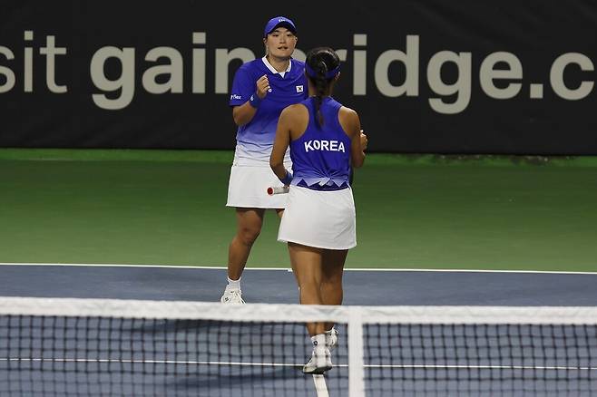 한국의 복식 성적은 3승 2패. 복식 전문으로 구분할 선수가 없다 / 델리테니스협회