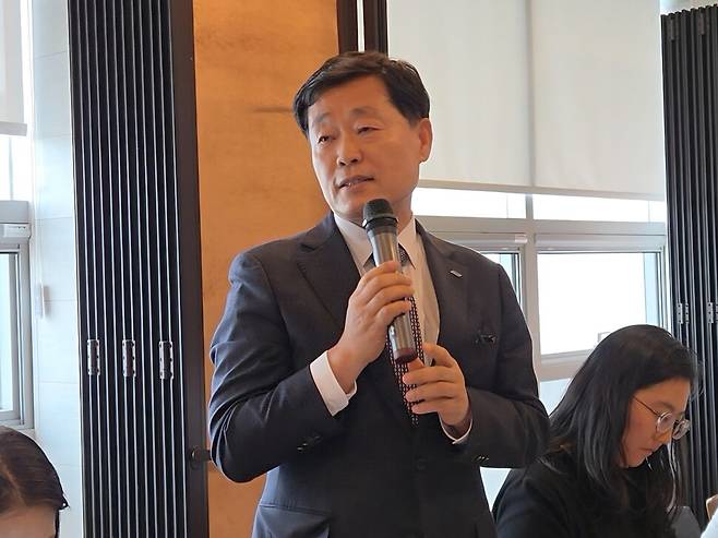 정왕국 에스알 신임 대표이사 사장이 14일 세종시에서 열린 국토교통부 출입기자단 간담회에서 발언하고 있다. 연합뉴스