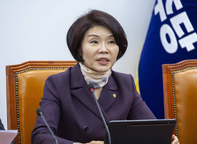▲더불어민주당 한정애 정책위의장이 9일 국회에서 열린 정책조정회의에서 발언하고 있다. ⓒ연합뉴스