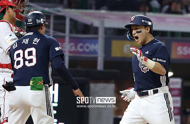 ▲ 두산 베어스 손아섭이 14일 인천 SSG랜더스필드에서 열린 2026 신한 SOL KBO리그 SSG 랜더스와의 원정경기에 2번 타자 겸 지명타자로 선발 출전해 시즌 첫 홈런을 때려내고 볼넷 2개를 골라내는 등 맹활약했다. 한화 이글스 소속이었던 손아섭은 14일 오전 두산으로 트레이드됐다. 한화의 2군 퓨처스팀에 머물다 두산 1군 선수단에 합류했다. ⓒ곽혜미 기자