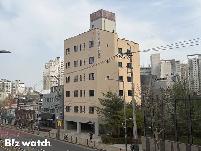 에피소드 컨비니 홍대 외관./사진=정지수 기자
