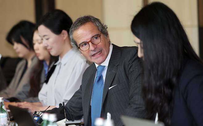라파엘 그로시 국제원자력기구(IAEA) 사무총장이 15일 서울 종로구 호텔에서 기자회견을 개최하고 있다. 사진공동취재=연합뉴스