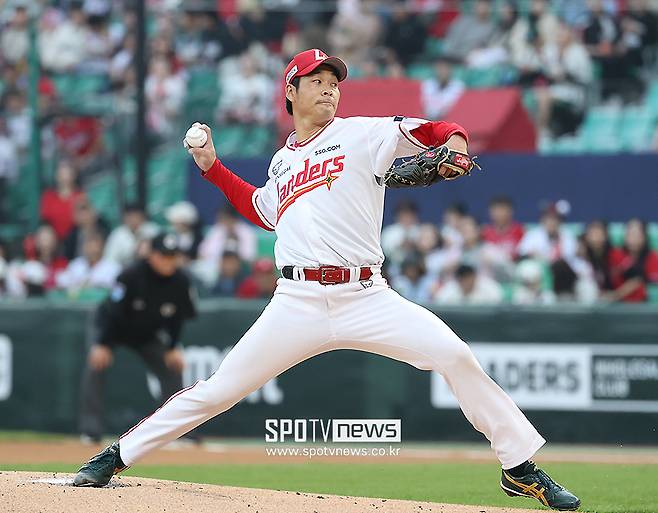 ▲ 구위를 전혀 회복하지 못하고 있는 타케다는 패스트볼과 변화구 모두 상대 타자들의 먹잇감으로 전락했다 ⓒ곽혜미 기자