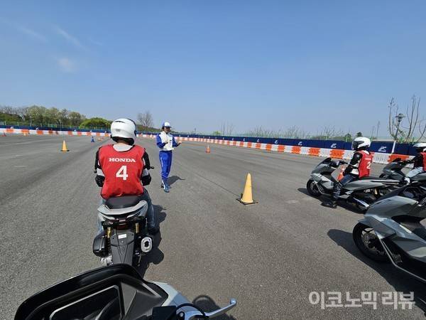 혼다 에듀케이션 센터에서 교육이 진행되는 모습. 사진=최은총 이코노믹리뷰 기자