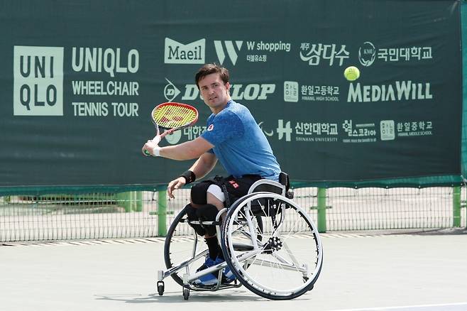 영국 휠체어 테니스 스타 고든 리드가 서울코리아오픈 남자단식 4강에 진출했다.