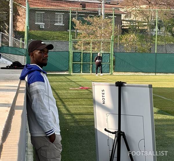 맥팔른 마푸루 치주물루유나이티드 감독. 김진혁 기자