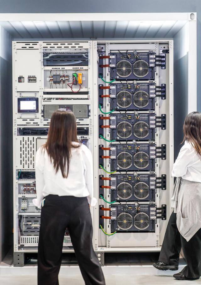 3월 서울 강남구 코엑스에서 열린 인터배터리 2026에서 LS의 ESS 솔루션이 전시되어 있다. 뉴시스