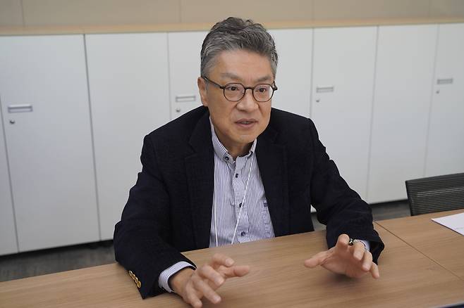 고형종 총괄 사장이 7일 경기 성남시 알파칩스 본사에서 조선비즈와 인터뷰를 하고 있다./알파칩스 제공