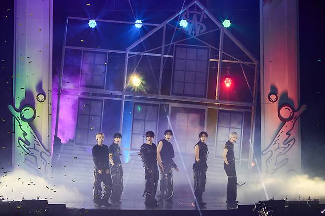 보이그룹 엔시티 위시(NCT WISH)가 지난 19일 KSPO DOME에서 월드투어 ‘INTO THE WISH : Our WISH’의 마지막 공연을 진행했다. SM엔터테인먼트