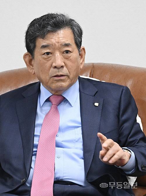 한상원 광주상공회의소 회장이 전기요금 지역별 차등제에 대해 설명하고 있다. 양광삼기자gs02@mdilbo.com
