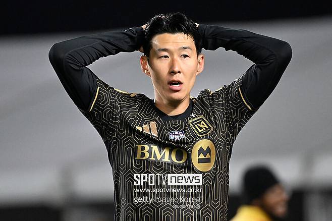 ▲이번 시즌 MLS 8경기에서 손흥민이 단 한 골도 넣지 못했다는 점은 다소 이례적이라는 것을 누구도 부인할 수 없다. 특히 2025시즌 13경기에서 12골을 넣은 것을 고려하면 하루빨리 리그 첫 골을 가동해야 한다.