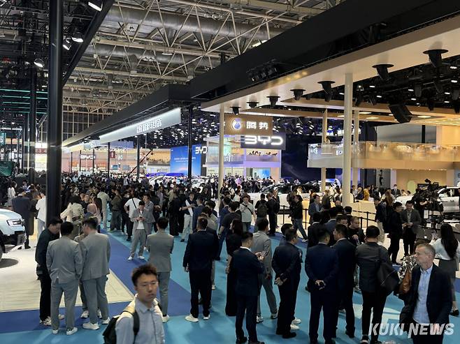 중국 베이징에서 진행되는 '오토차이나 2026' 전시장. 송민재 기자