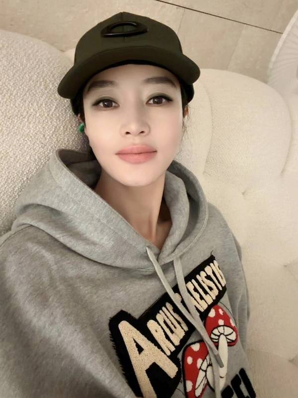 사진=김혜수 SNS