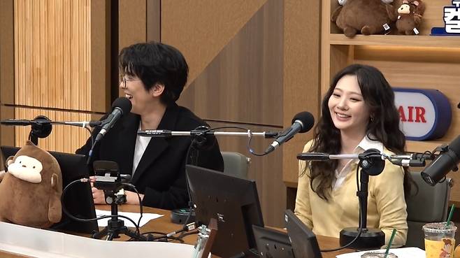 SBS 파워FM 두시탈출 컬투쇼 보이는 라디오 방송 화면 캡처