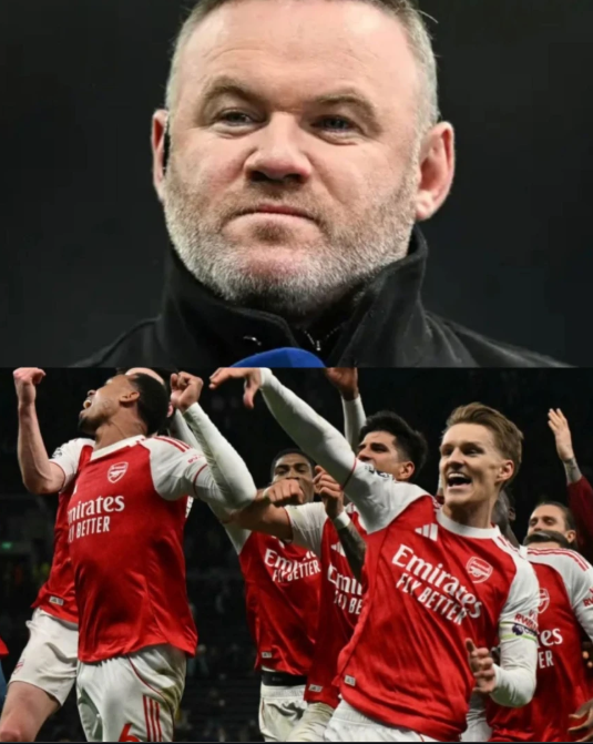 웨인 루니(위), 기뻐하는 아스널 선수단. Arsenal Daily