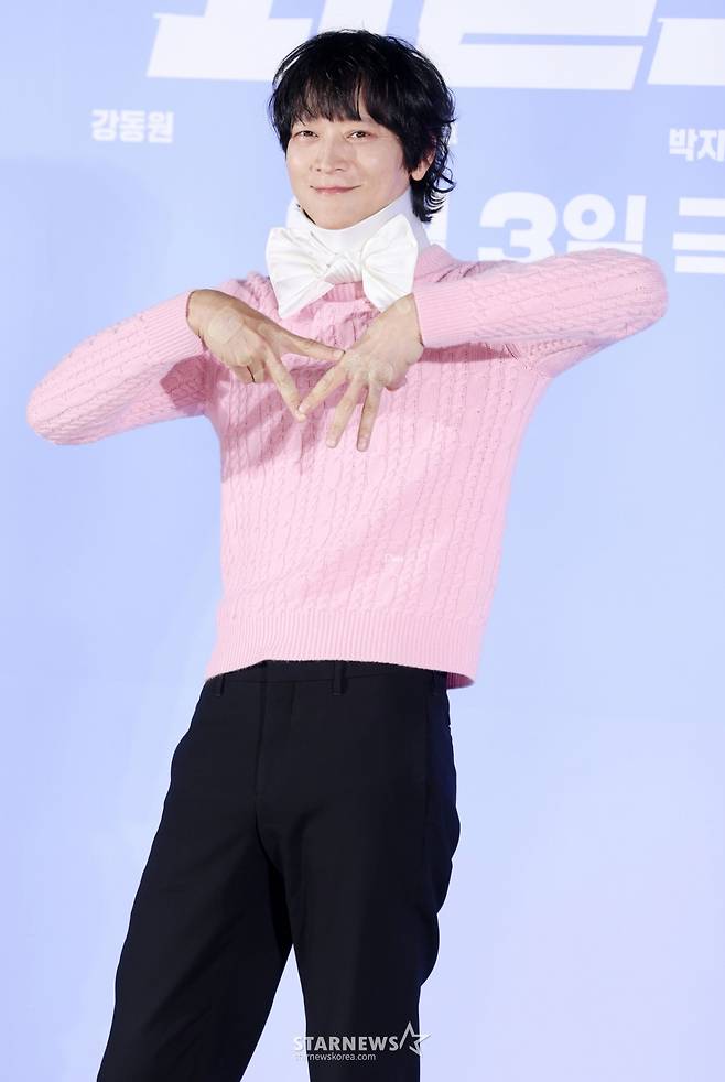 배우 강동원이 7일 서울 광진구 롯데시네마 건대입구에서 진행된 영화 '와일드씽' 제작보고회에 참석해 포즈를 취하고 있다. /2026.05.07 /사진=김휘선 hwijpg@
